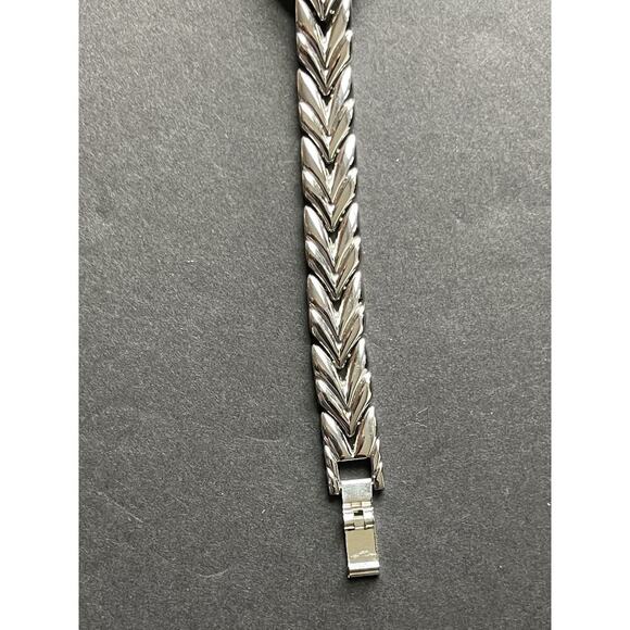 Cote d' Azur Watch Women Rhinestones White Dial Oval Silver Band Career Office - Picture 3 of 9